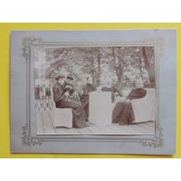 Фото кабинет-портрет "Семья на даче", до 1917 г., 17*9 см.