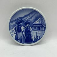 Миниатюрная сувенирная тарелка Royal Copenhagen. Дания. 3578