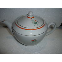 Чайник Фарфор. Полонное.  СССР