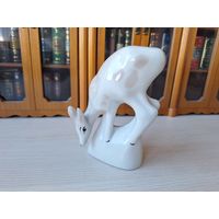 Фарфоровая статуэтка СССР - Олениха, косуля, лань