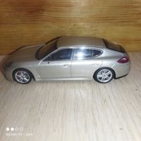 Porsche Panamera Turbo.Minichamps.1/43.