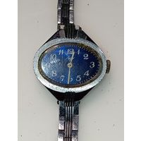 Часы механические ЛУЧ СССР . Винтаж .