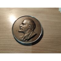 Ленин, барельеф