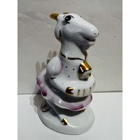 Статуэтка фарфоровая "Козочка" (Коза золотые рога) Добруш.  АУКЦИОН не с рубля без МПЦ.