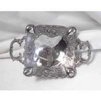 Конфетница Орешница 21 х 14 см Серебрение 02