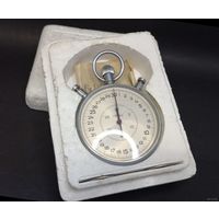 Коробка от секундомера.