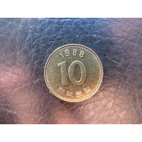 Юж.Корея. 10 вон. 1988. С 20 копеек. Распродажа коллекции. Смотрите другие лоты.