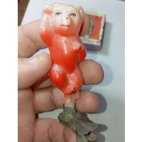 Игрушка на ёлку  Танцующая Обезьянка   ( из набора птиц и животные ) , винтаж , стекло , СССР .