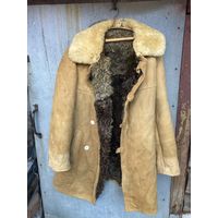 Полушубок СА  52\3 мехкомбинат  им Октябрьской Революции г.Киров 88г