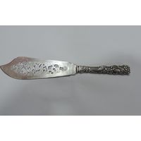 Красивый нож для десерта конец 19-го века Швеция. "Extraprimans. ALP." Длина 22.5 см. Мельхиор посеребренный.