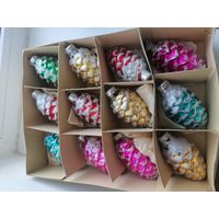 Набор ёлочных игрушек ГДР- шишки, большие