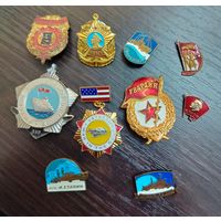 Лот значков СССР разных 11 штук