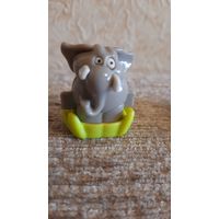 Фигурка из киндера "Слон"