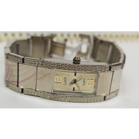 Часы "Луч-Дамские" красивые не ношеные,отлично зайдут на подарок с 1 рубля!