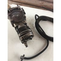 Рабочий компрессор для  автотракторной техники в комплекте  со  шлангом  для подкачки колёс и не  только