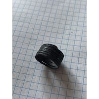 Колечко старенькое, с рубля три дня