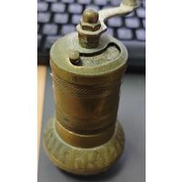 Кофемолка. ручная. Латунь.