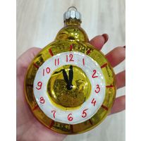 Елочные игрушки, стекло часы большие, кремлёвские. Бутылочное толстое стекло