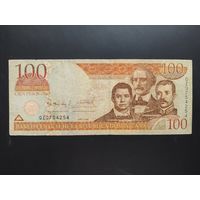 Доминиканская республика. 100 песо (образца 2006 года, P177a)