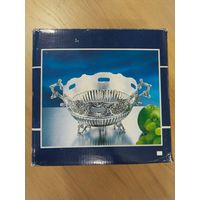 Конфетница-ваза. Металл.