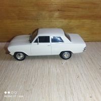 Модель OPEL KADETT B.1:43