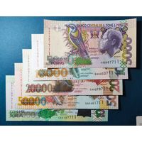 Сан-Томе и Принсипи, набор из 5 банкнот 5000 - 100000 добра 1996 - 2013 г, номера на *711, UNC