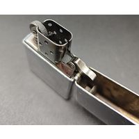 Зажигалка бензиновая, классическая. Zippo USA. Поджиг рабочий.