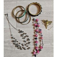 Бижутерия одним лотом. Бусы, браслет, брошь