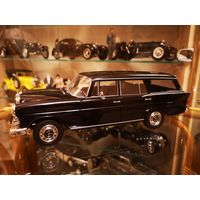 Mercedes-Benz 200 W110 Universal 1966