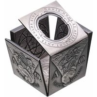 Ниуэ 25 долларов 2014г. "Иоанн Павел ll" Форма! Монета на акриловой подставе, в шикарном подарочном футляре; сертификат; коробка. СЕРЕБРО 202,15гр.(6.5 oz).