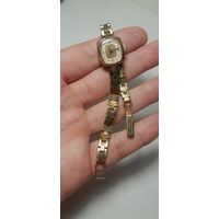 Часы ЗАРЯ AU