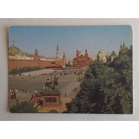 Открытка "Москва. Вид на Красную площадь, мавзолей Ленина". Фото Т.Гутина, 1986, изд."Планета"