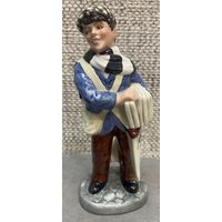 Фарфоровая статуэтка Royal Doulton, Продавец газет Old Ben HN 3190 Англия. 1990 год. Высота 17 см
