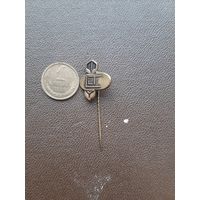 Значок тяжелый LLT