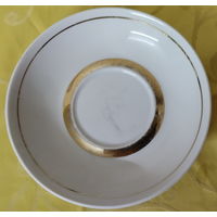 Блюдце эпохи СССР. Полонский фарфоровый завод (Полонное), 1980-1991 гг