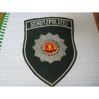 Шеврон полиции ГДР с рубля!