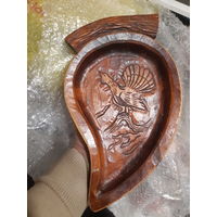 Сухарница резная, старая.