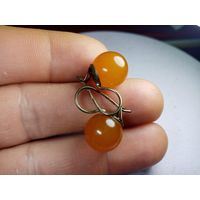 С рубля без мц. сережки шарики 2см длина, диам 1.1см.  .68К звезда875пр.