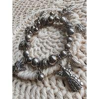 Винтажный браслет с подвесками