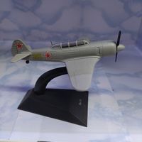 Модель самолёта Як-11