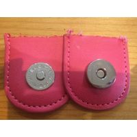 Кнопка Love Moschino, оригинал, новая. Не пользовалась сразу срезала с сумки. Диаметр 17 мм.