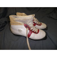 Лыжные ботинки BOTAS времён СССР.С рубля.