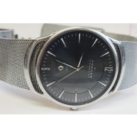 Часы "Skagen" оригинал,корпус и браслет нерж.Сталь,крупные