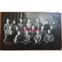 1920-е Пролетарии коллектив типажи ретро студийное фото
