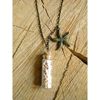 Подвеска "Бутылочка с натуральными кораллами"