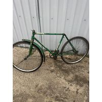 Отличная по геометрии рама на последнюю модель Вайрас-Орлёнок уже на прямой раме. По-родне педальный отлично работающий узел-нет левого шатуна.