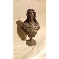 Статуэтка бронзовая,  выслта 16см, бюст Пётра второго