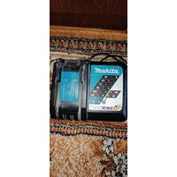 Зарядное устройство Makita DC18RC