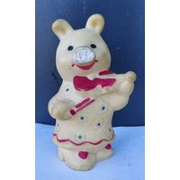 Резиновая игрушка "Свинья со скрипкой"