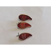 3 разных значка красный крест и полумесяц